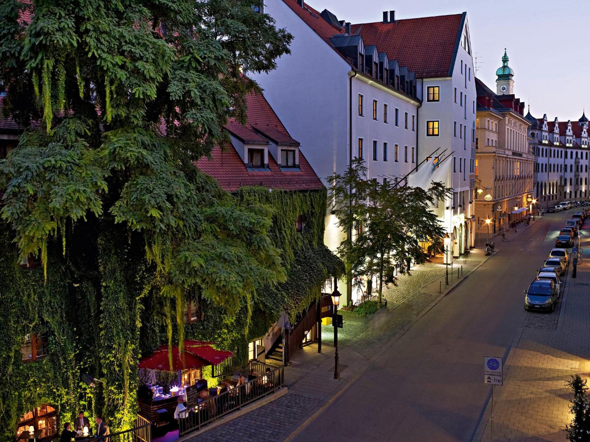 Platzl Hotel Munich Exterior photo